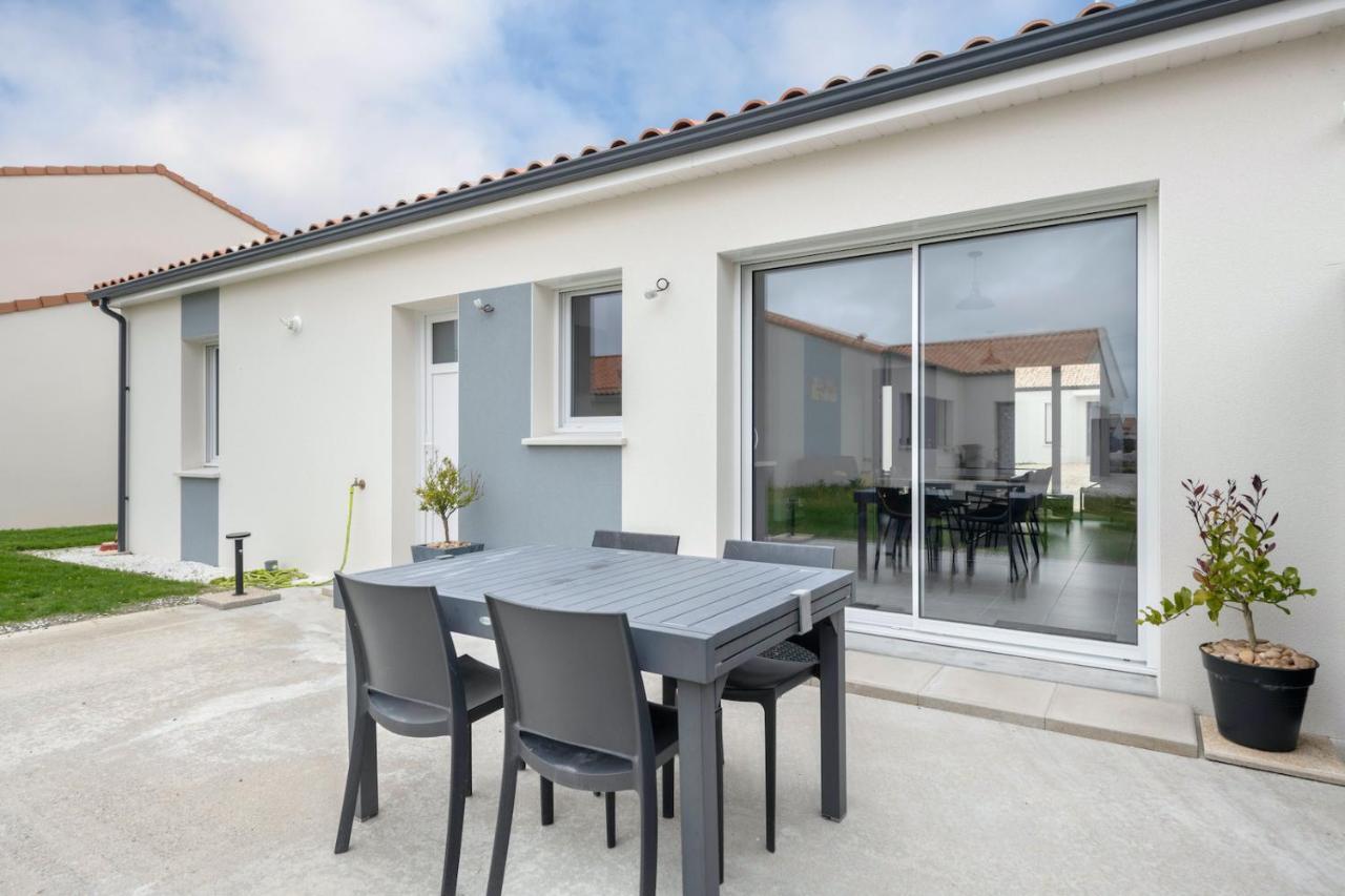 Maison Moderne Pour 7 Personnes A サン・ミシェル・シェフ・シェフ エクステリア 写真